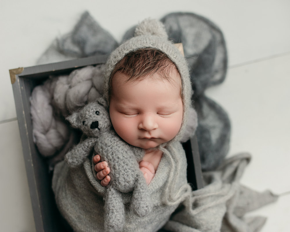 Newborn photography Kent